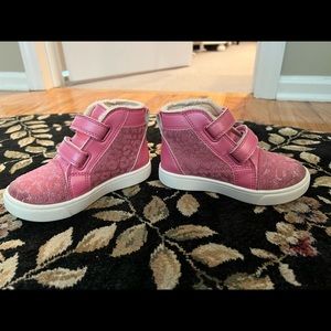 Girls Ugg sneakers